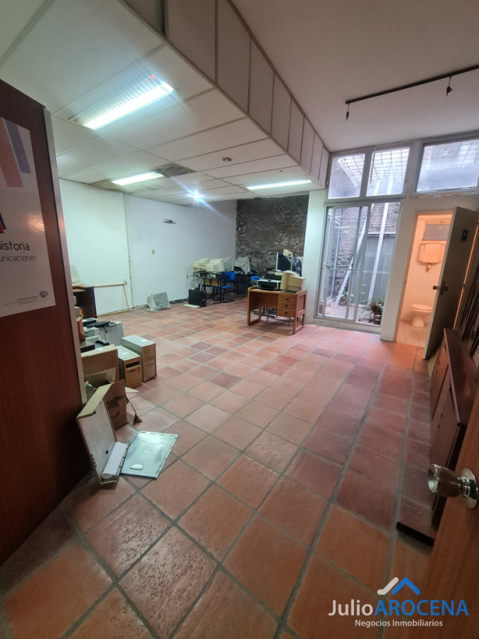 Local Comercial ID.1452 - INMUEBLE COMERCIAL CON MUCHO POTENCIAL