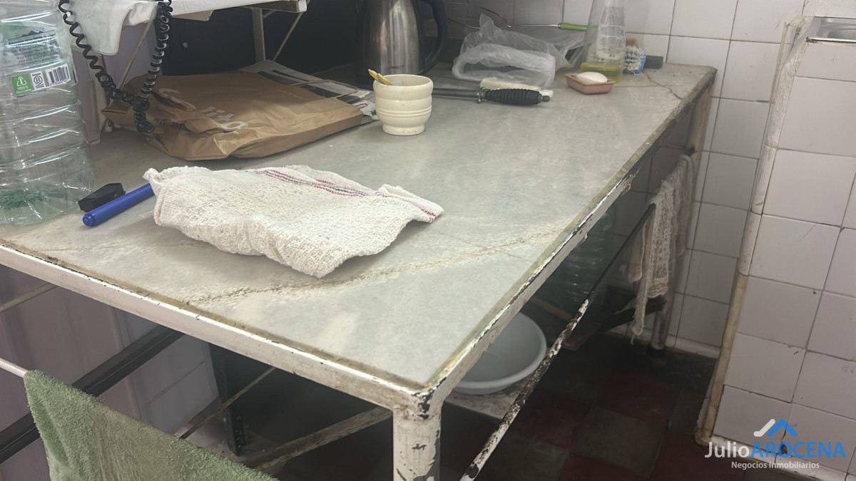 Local Comercial ID.1348 - OPORTUNIDAD IMPERDIBLE - CARNICERÍA COMPLETAMENTE EQUIPADA Y DE GRAN TRAYECTORIA