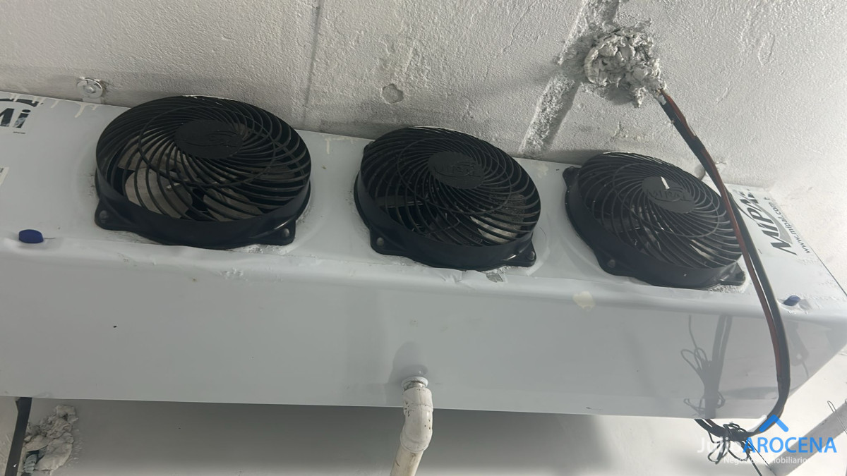 Local Comercial ID.1348 - OPORTUNIDAD IMPERDIBLE - CARNICERÍA COMPLETAMENTE EQUIPADA Y DE GRAN TRAYECTORIA