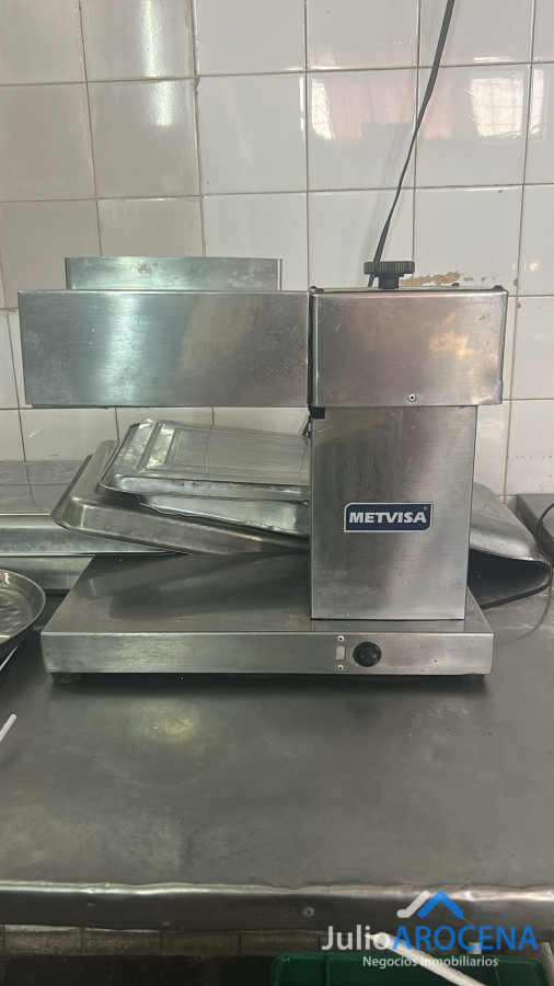 Local Comercial ID.1348 - OPORTUNIDAD IMPERDIBLE - CARNICERÍA COMPLETAMENTE EQUIPADA Y DE GRAN TRAYECTORIA