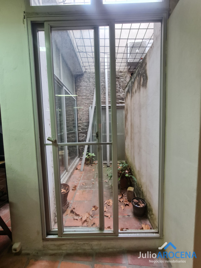 Local Comercial ID.1452 - INMUEBLE COMERCIAL CON MUCHO POTENCIAL