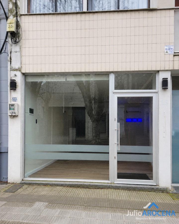 Local Comercial ID.1467 - LOCAL MODERNO EN ZONA CENTRO CON AIRE ACONDICIONADO