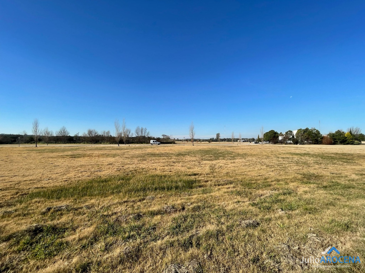 Terreno ID.1070 - Terreno de 1500 m² en Venta - Barrio Privado Sheraton Golf, Colonia