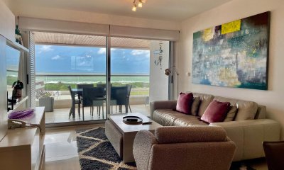 Venta apartamento en Playa Brava Punta del Este