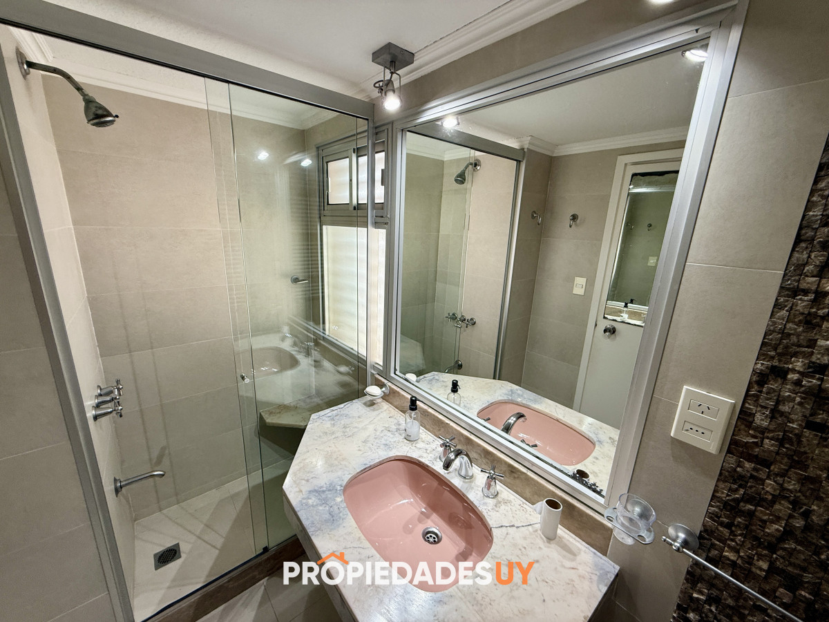 Baño Dormiotrio Principal