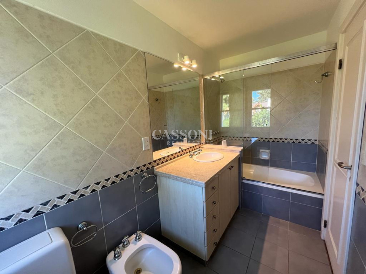 Casa ID.2730 - Casa - Playa Mansa