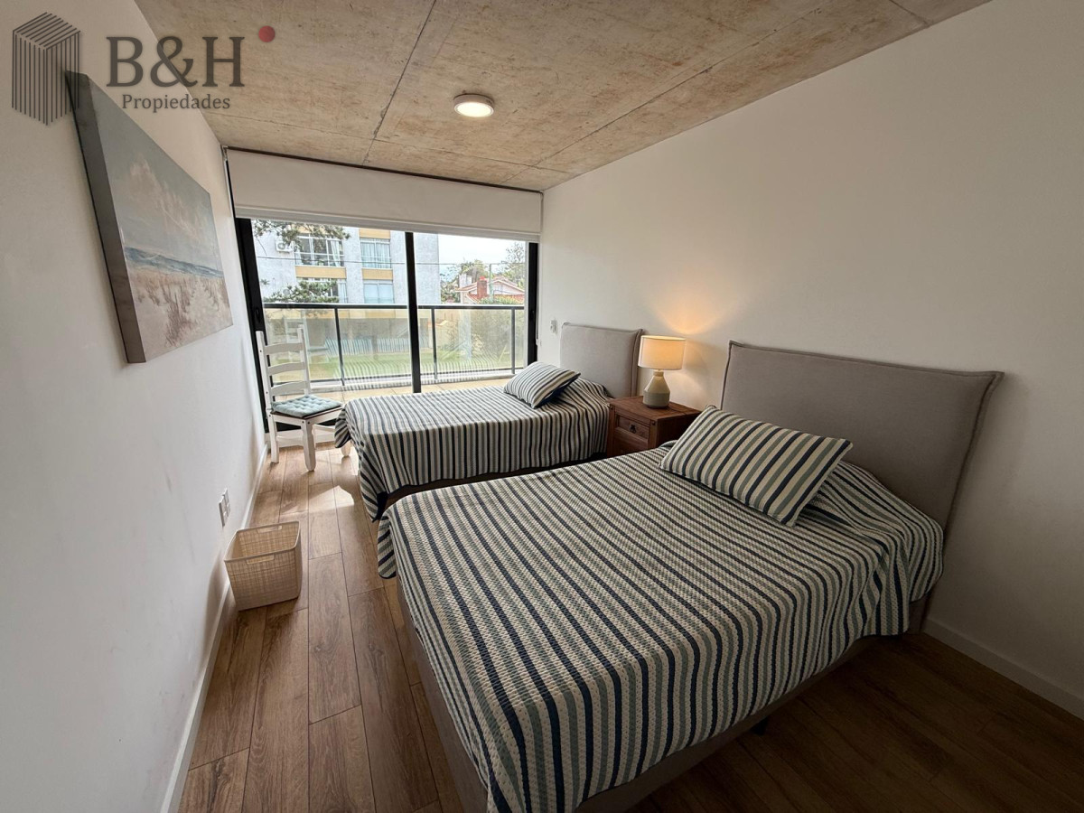 Apartamento ID.6427 - Venta Primera linea Mansa 