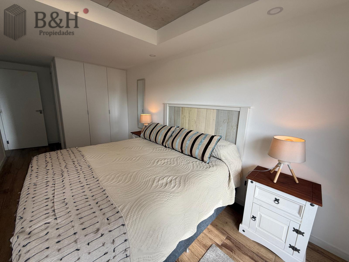 Apartamento ID.6427 - Venta Primera linea Mansa 