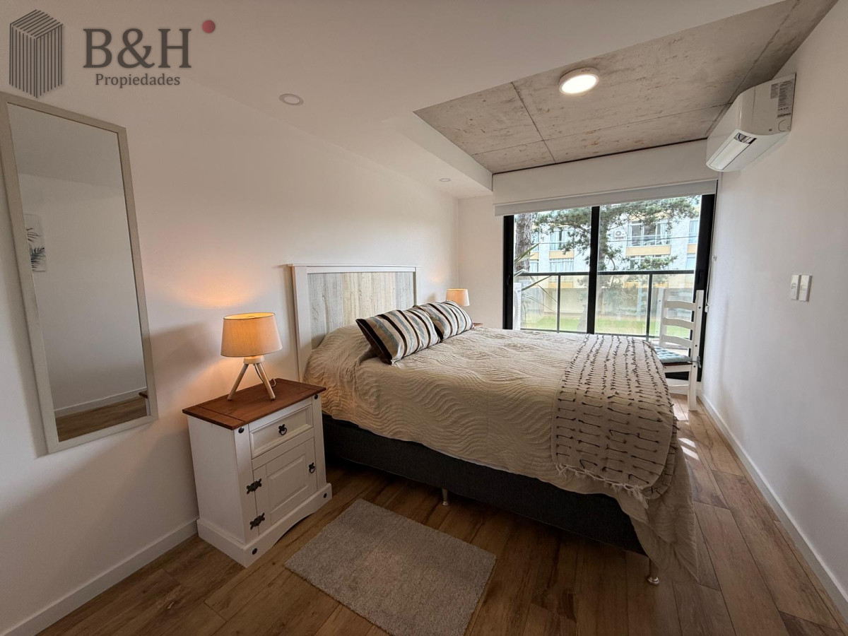 Apartamento ID.6427 - Venta Primera linea Mansa 