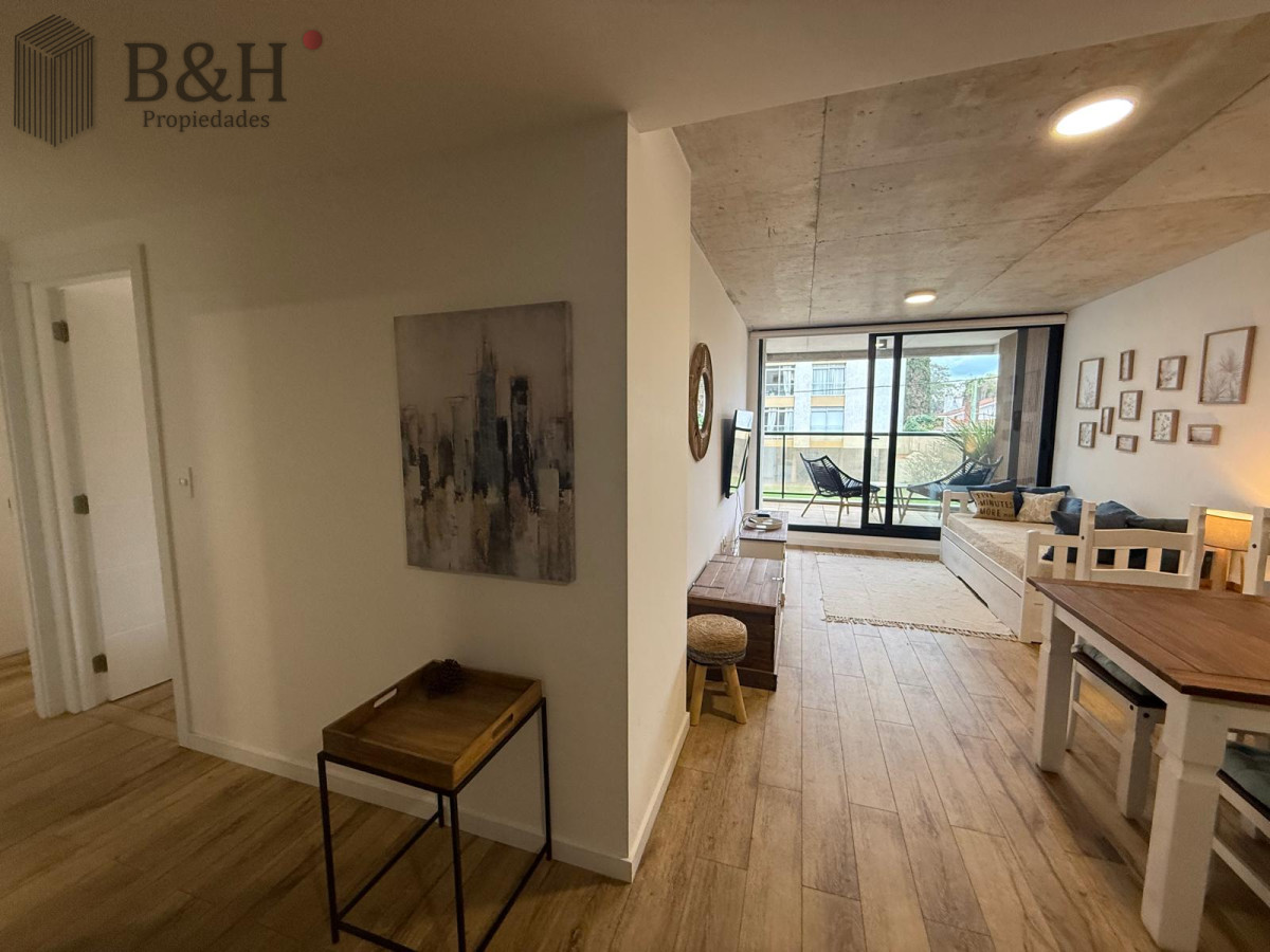 Apartamento ID.6427 - Venta Primera linea Mansa 
