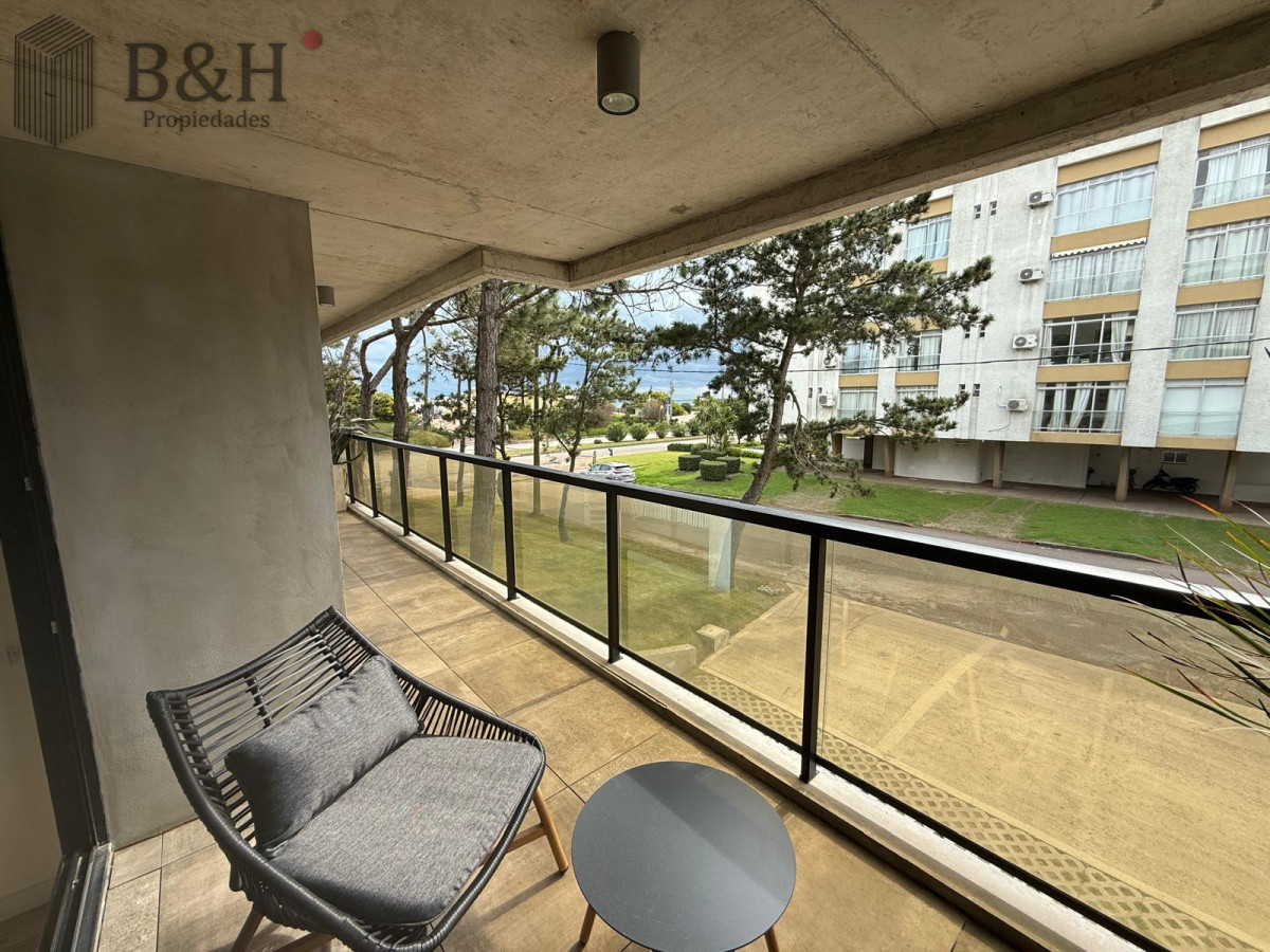 Apartamento ID.6427 - Venta Primera linea Mansa 