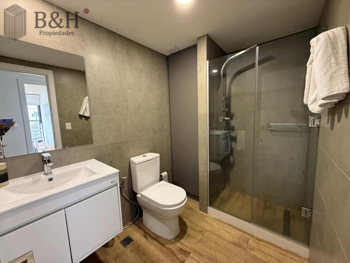 Apartamento ID.6427 - Venta Primera linea Mansa 