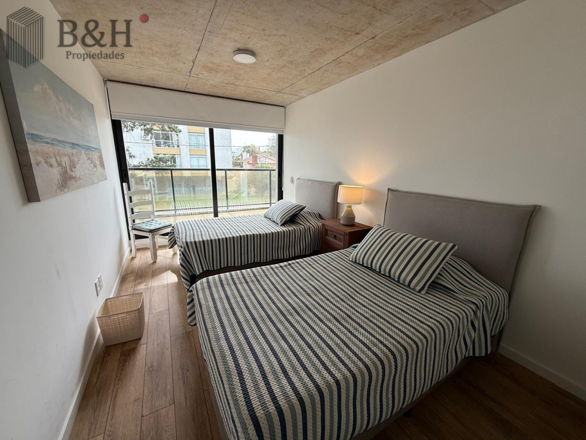 Apartamento ID.6427 - Venta Primera linea Mansa 