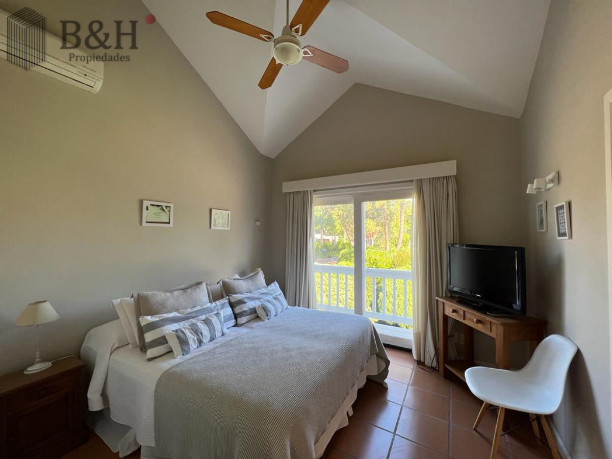Casa ID.3727 - Casa - Playa Mansa