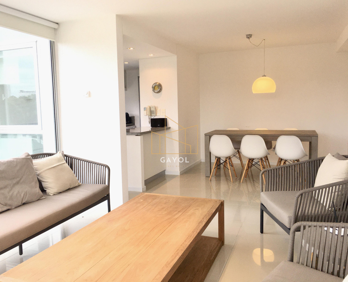 Apartamento ID.760 - Venta departamento Playa Brava  2 dormitorios   2 baños