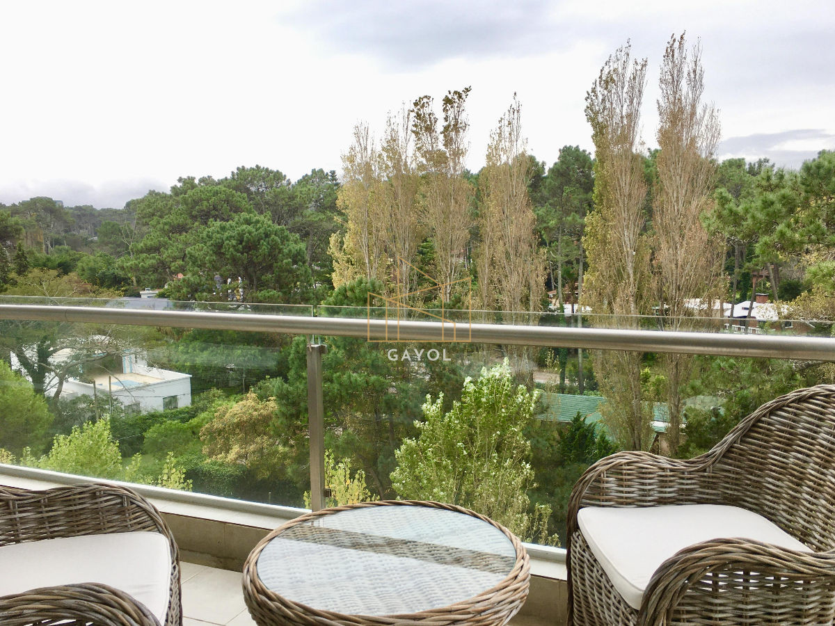 Apartamento ID.760 - Venta departamento Playa Brava  2 dormitorios   2 baños