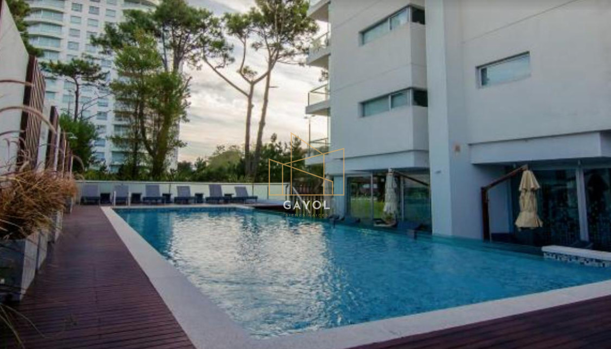 Apartamento ID.760 - Venta departamento Playa Brava  2 dormitorios   2 baños