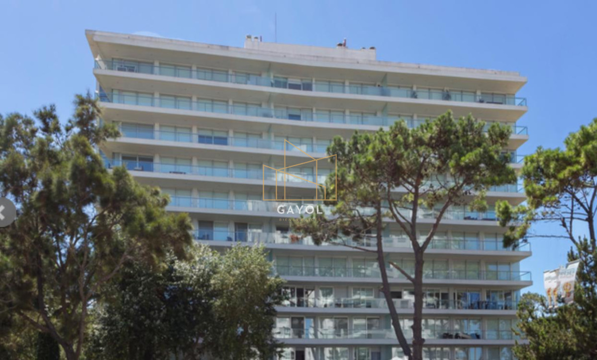 Apartamento ID.760 - Venta departamento Playa Brava  2 dormitorios   2 baños