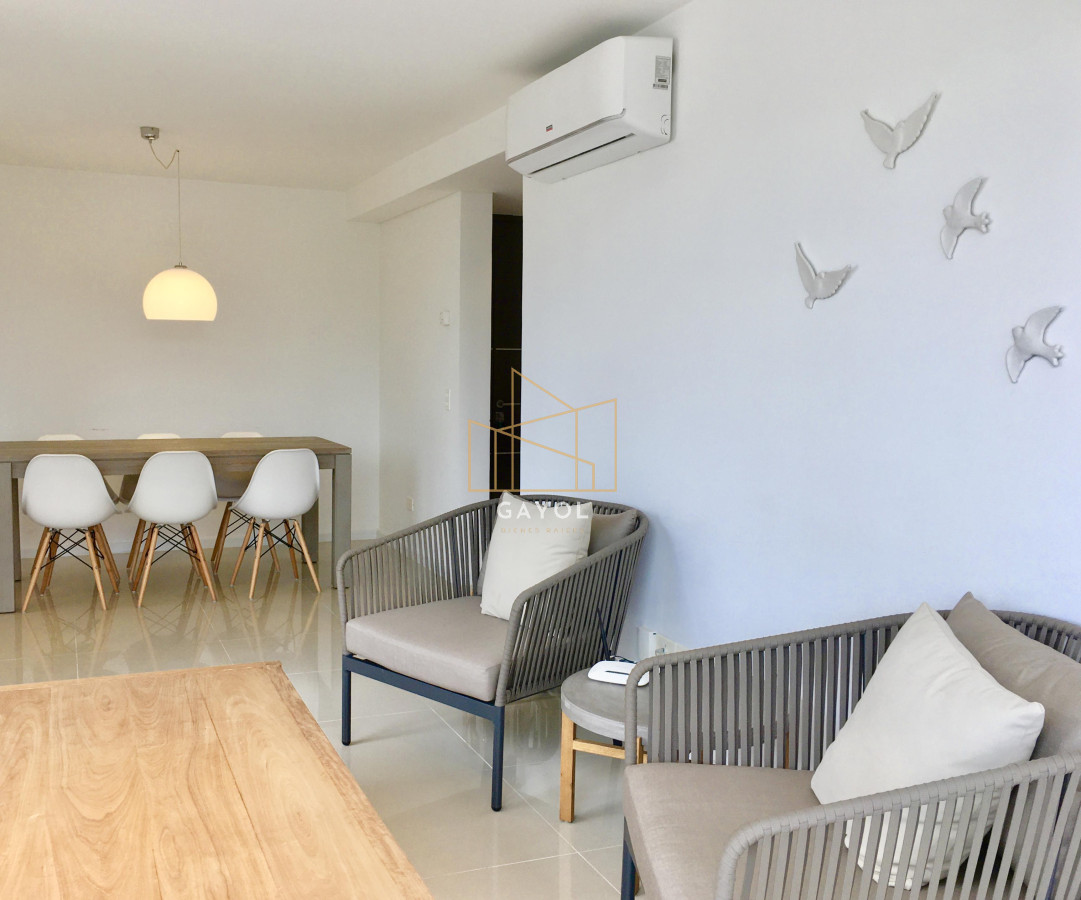 Apartamento ID.760 - Venta departamento Playa Brava  2 dormitorios   2 baños