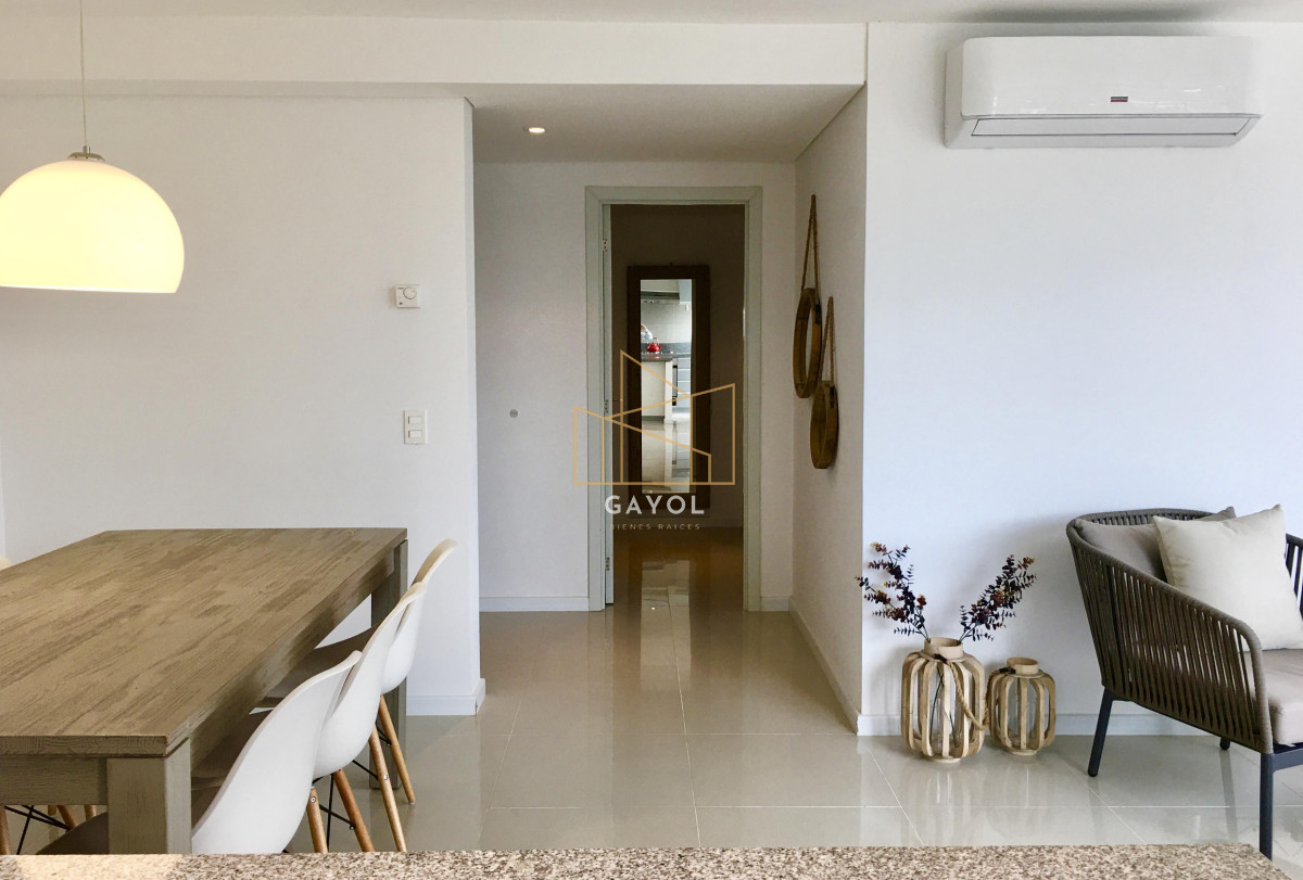 Apartamento ID.760 - Venta departamento Playa Brava  2 dormitorios   2 baños