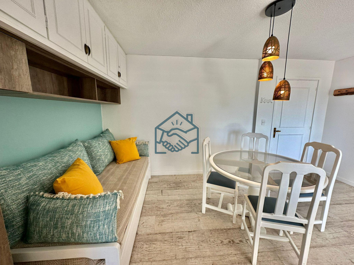 Apartamento ID.1554/Venta-apartamento-Playa-Brava-1-dormitorio-Reciclado - Venta apartamento Playa Brava 1 dormitorio Reciclado