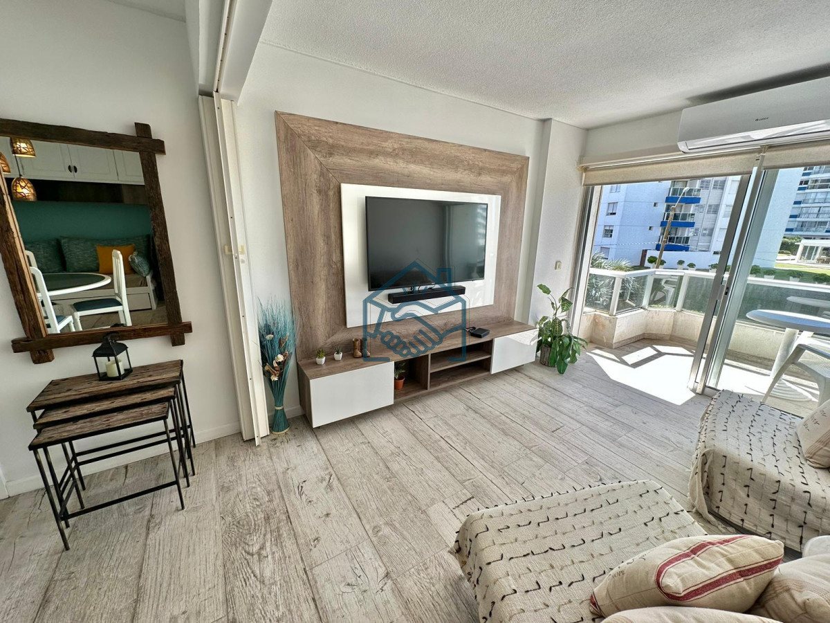 Apartamento ID.1554/Venta-apartamento-Playa-Brava-1-dormitorio-Reciclado - Venta apartamento Playa Brava 1 dormitorio Reciclado