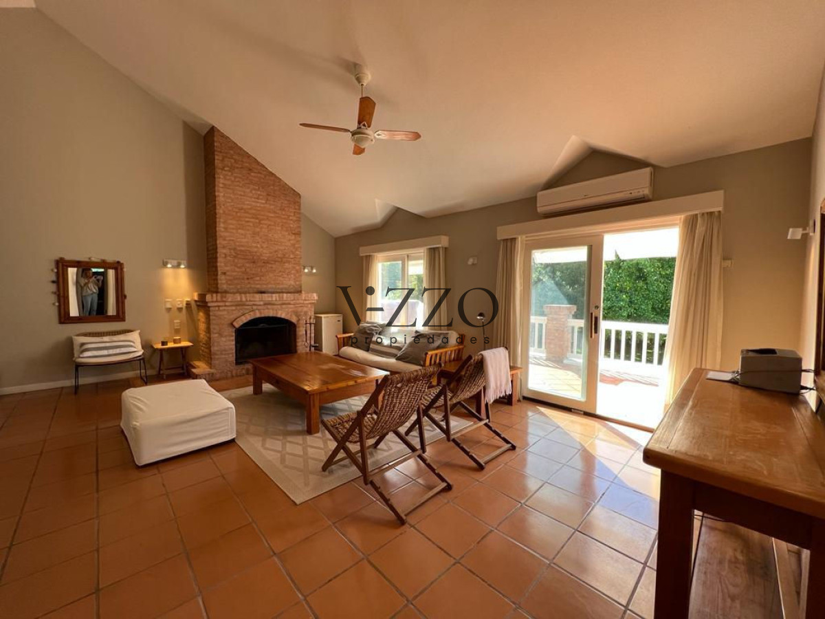 Casa ID.1096/Casa---Playa-Mansa - Casa - Playa Mansa