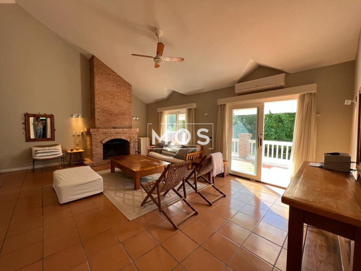 Casa ID.2735 - Casa - Playa Mansa