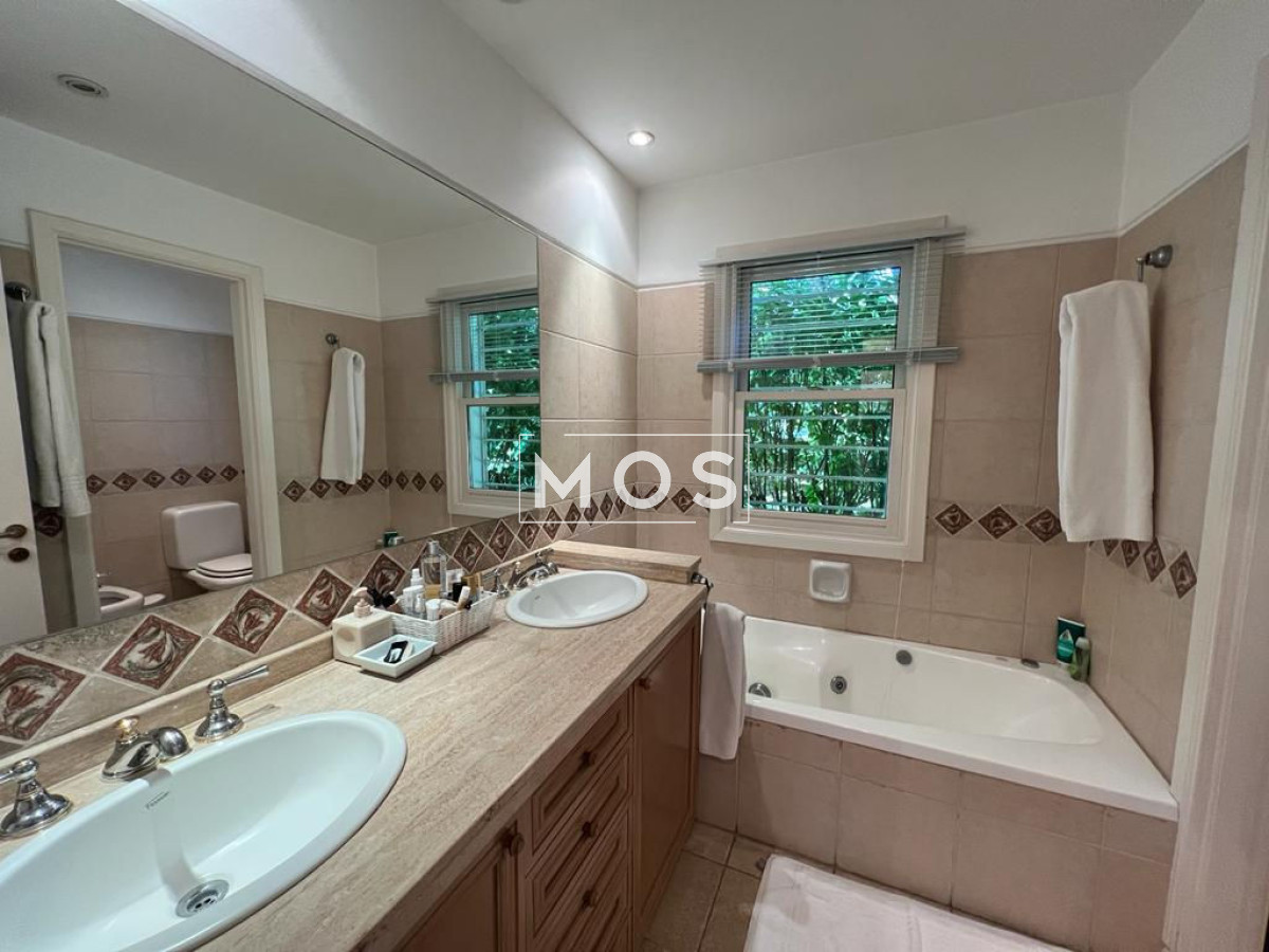 Casa ID.2735 - Casa - Playa Mansa
