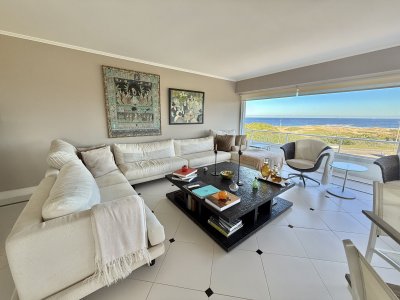 Venta Penthouse 6 dormitorios y 6 baños Playa Brava Frente al Mar