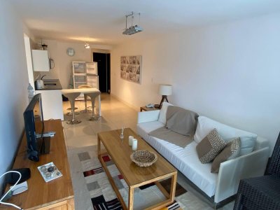 Hermoso Apartamento sobre Av. Pedragosa Sierra Punta del Este