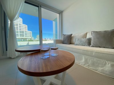 VENTA  UN DORMITORIO ZONA ENJOY A ESTRENAR PLAYA MANSA PUNTA DEL ESTE