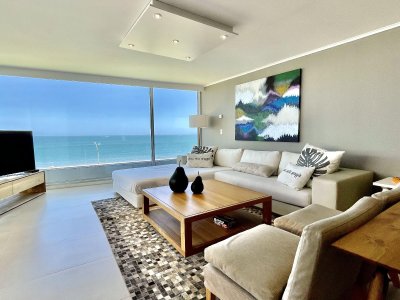 Venta Penthouse en Playa Mansa