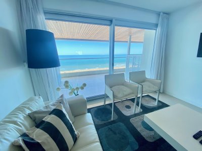 VENTA: 3 DORMITORIOS   3 BAÑOS GRAN TERRAZA PLAYA BRAVA PUNTA DEL ESTE