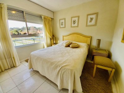 Venta-2 dormitorios , torre con servicios zona Roosevelt 