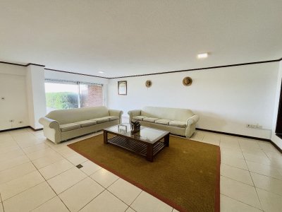 Venta -  3 dormitorios   servicio en primera linea Punta del Este SAP5671246
