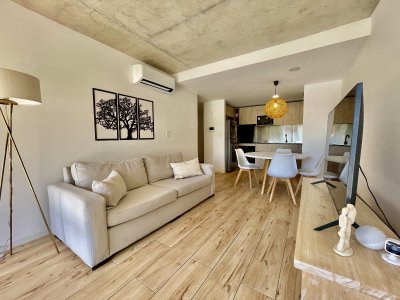 Venta y alquiler temporal apartamento 2 dormitorios en Punta del Este 