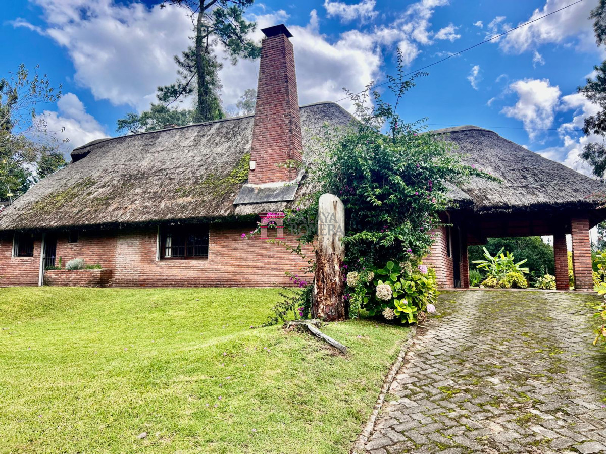 Venta de casa en Jardines de Córdoba - GoPunta - Portal Inmobiliario de Punta del Este - Maldonado