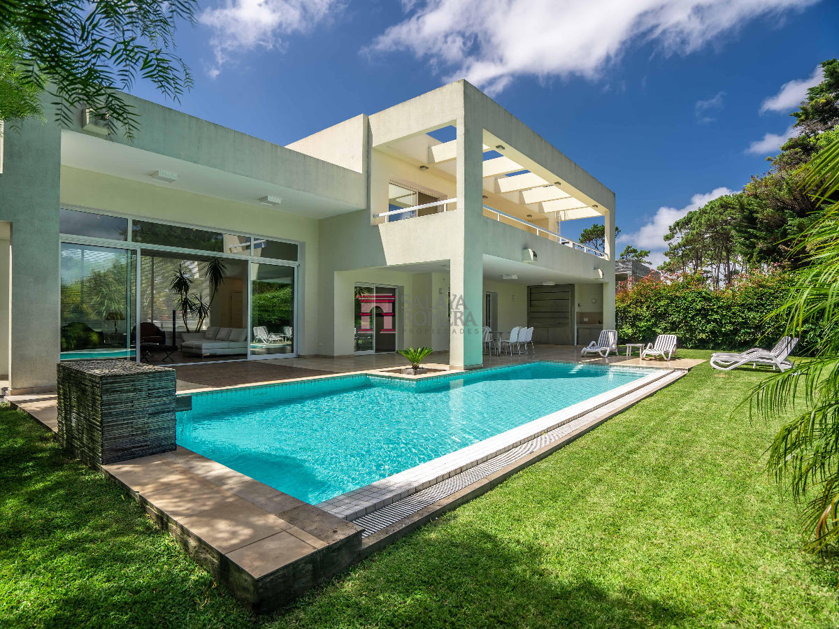 Venta de casa en barrio privado en Punta Del Este - GoPunta - Portal Inmobiliario de Punta del Este - Maldonado