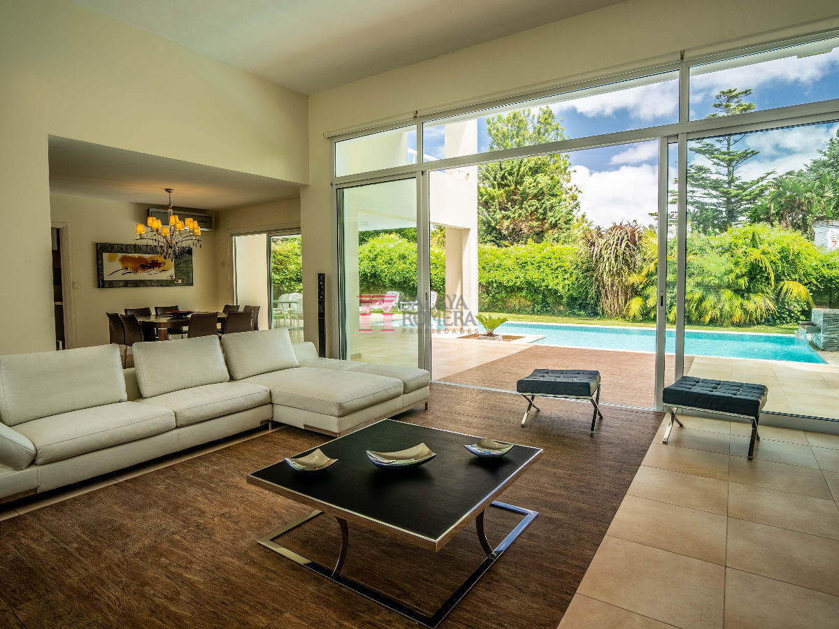 Venta de casa en barrio privado en Punta Del Este - GoPunta - Portal Inmobiliario de Punta del Este - Maldonado