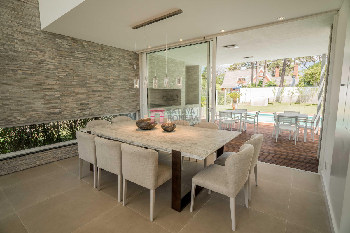 Venta de casa en Barrio Privado   Playa Mansa - GoPunta - Portal Inmobiliario de Punta del Este - Maldonado