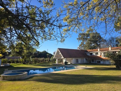Alquiler Temporario , Rincon Del Indio ,  4 dormitorios Punta Del Este 