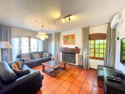 Venta de casa en Solanas, Punta Del Este 
