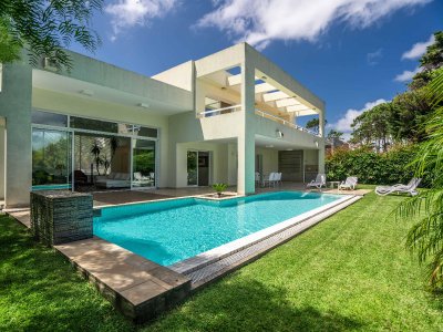 Venta de casa en barrio privado en Punta Del Este