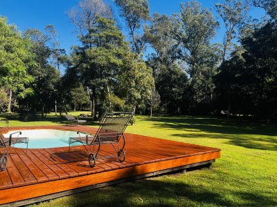Venta - Alquiler  Casa de Campo - 4 dormitorios , Punta del Este 