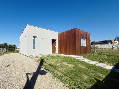 Casa en  Maldonado a estrenar Barrio 4 H