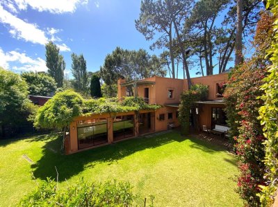 Venta Casa en Barrio Cerrado en Punta Del Este 