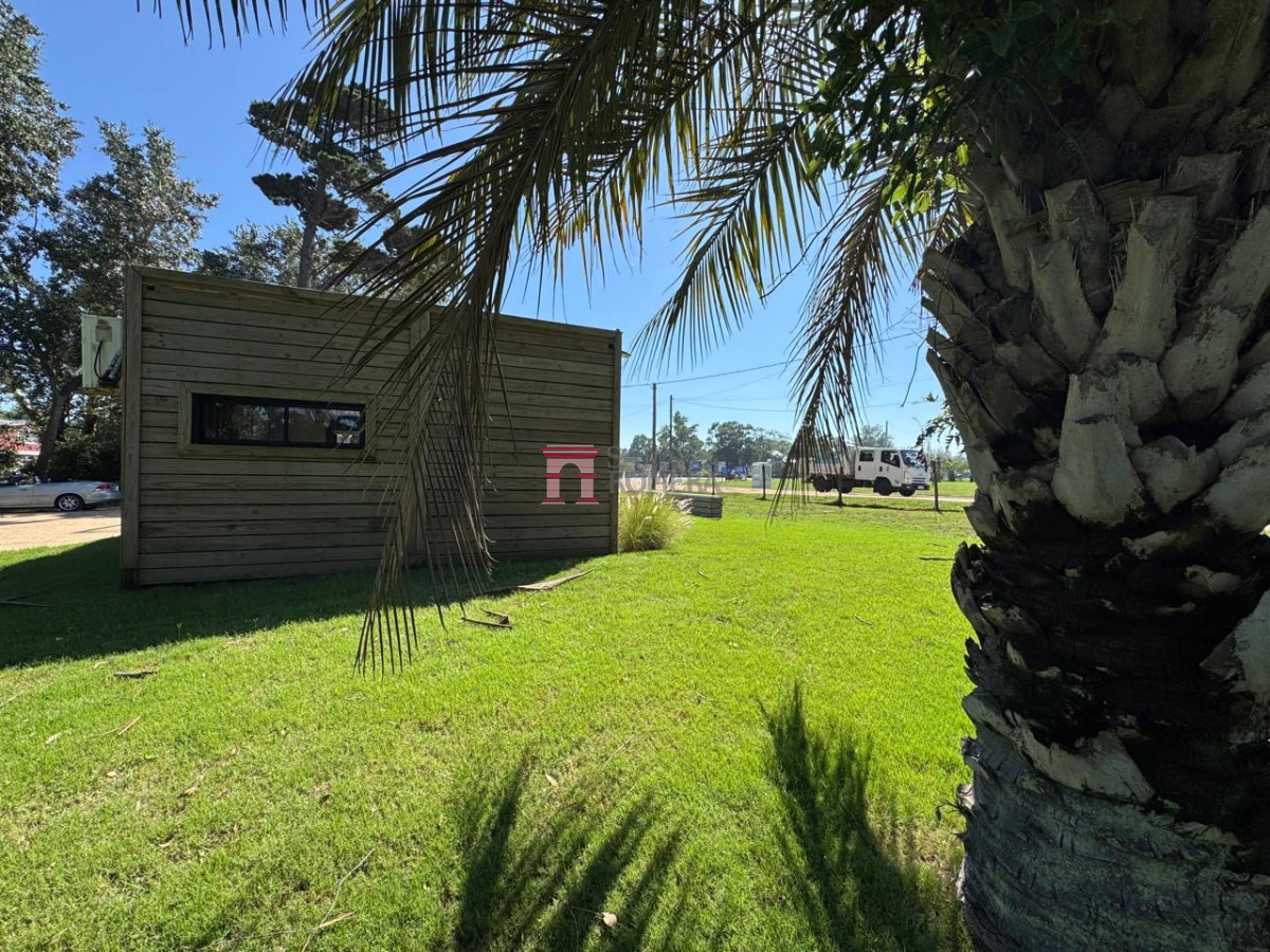 Estupendo Local en la Mejor Ubicacion de La Barra - GoPunta - Portal Inmobiliario de Punta del Este - Maldonado