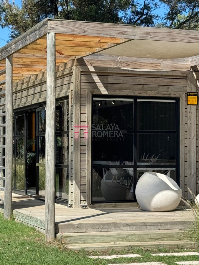 Estupendo Local en la Mejor Ubicacion de La Barra - GoPunta - Portal Inmobiliario de Punta del Este - Maldonado