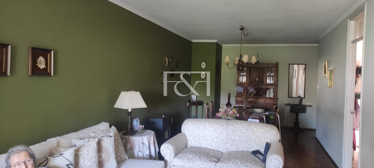 Apartamento ID.2318 - Venta de Apartamento  2 Dormitorios en el Centro